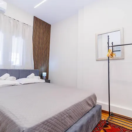 Skg Center Sea View Apartmán *