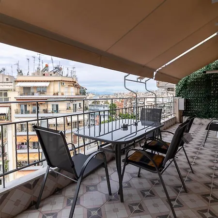 Skg Center Sea View Apartmán *
