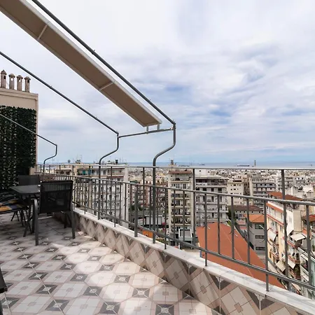 Skg Center Sea View Apartmán *